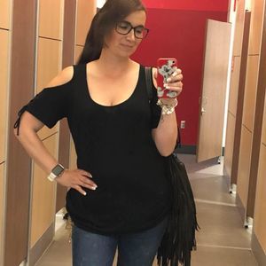 Meet your Posher, Carla